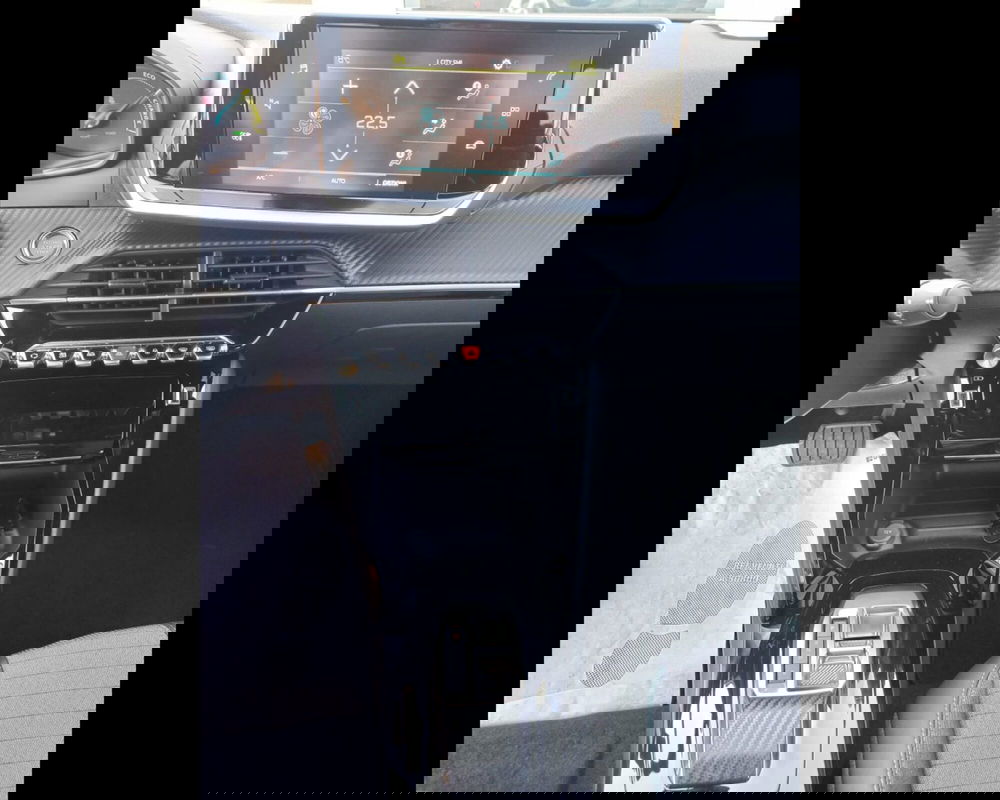 Peugeot 2008 nuova a Alessandria (5)