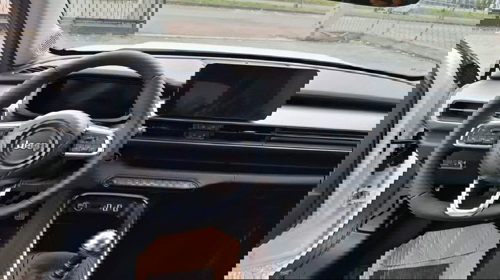 Jeep Avenger nuova a Alessandria (8)