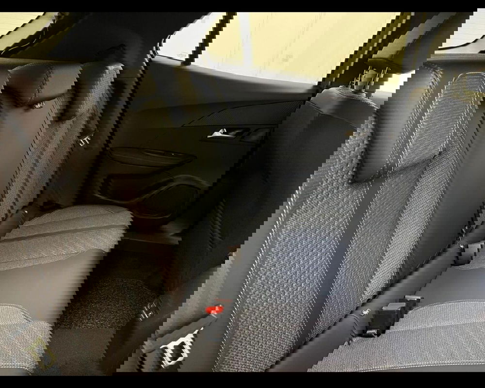 Peugeot 2008 nuova a Alessandria (11)