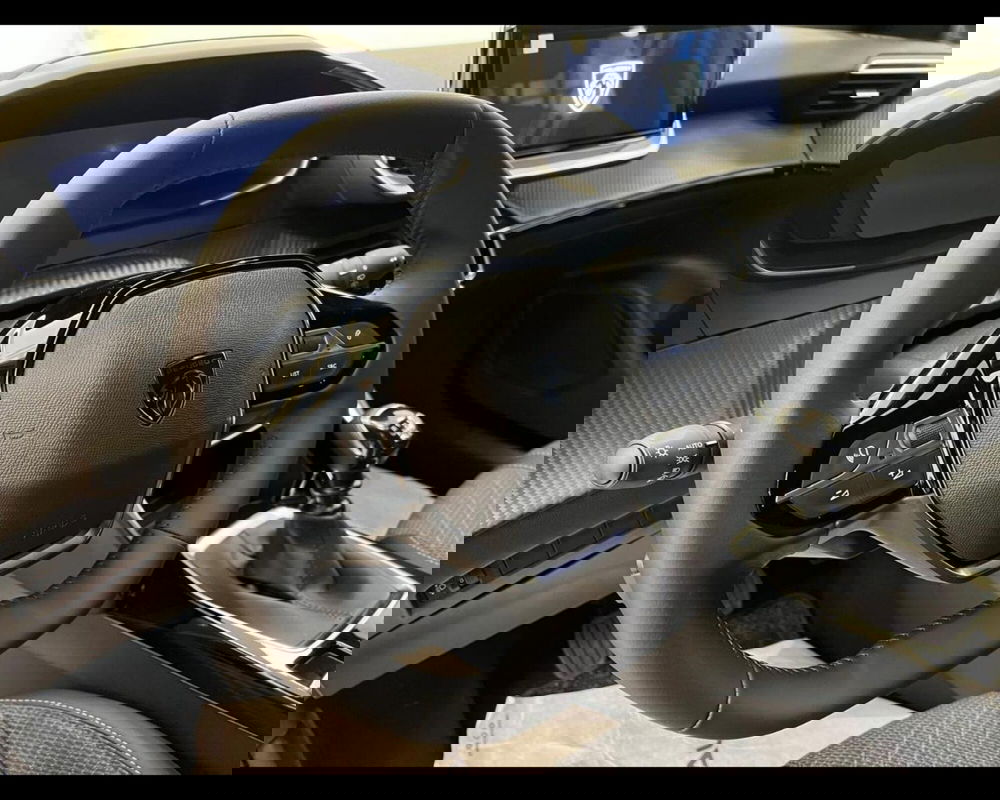 Peugeot 2008 nuova a Alessandria (12)