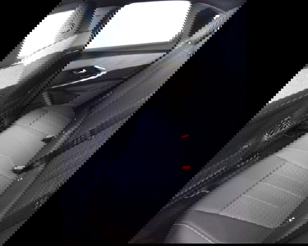 Peugeot 3008 nuova a Savona (11)