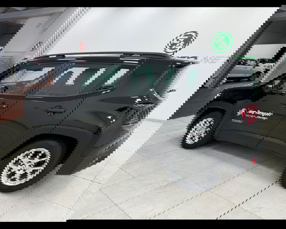 Jeep Renegade nuova a Savona (3)