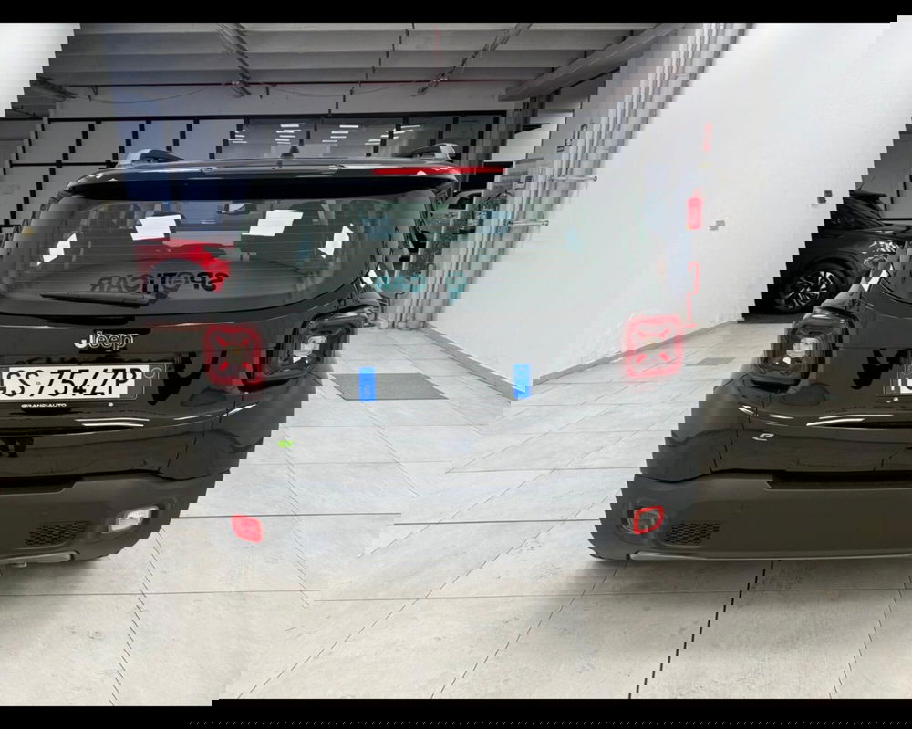 Jeep Renegade nuova a Savona (4)