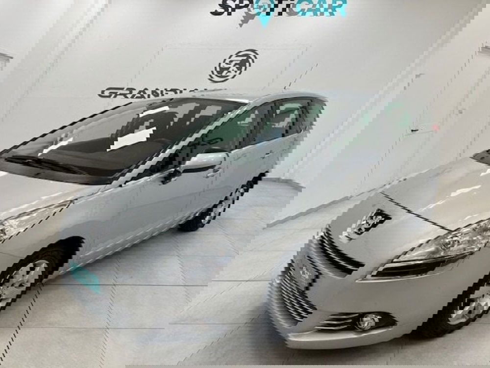 Peugeot 5008 usata a Alessandria