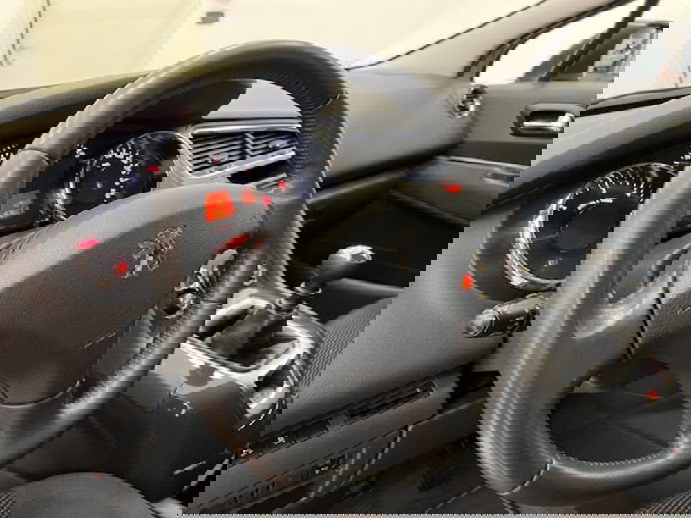 Peugeot 5008 usata a Alessandria (16)