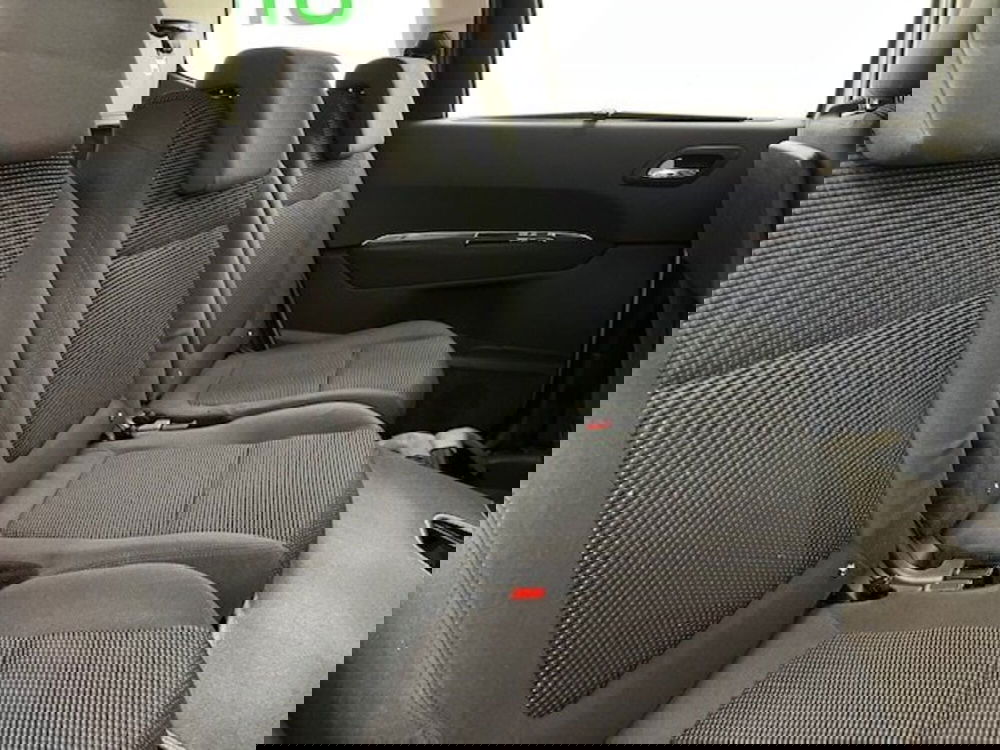 Peugeot 5008 usata a Alessandria (17)