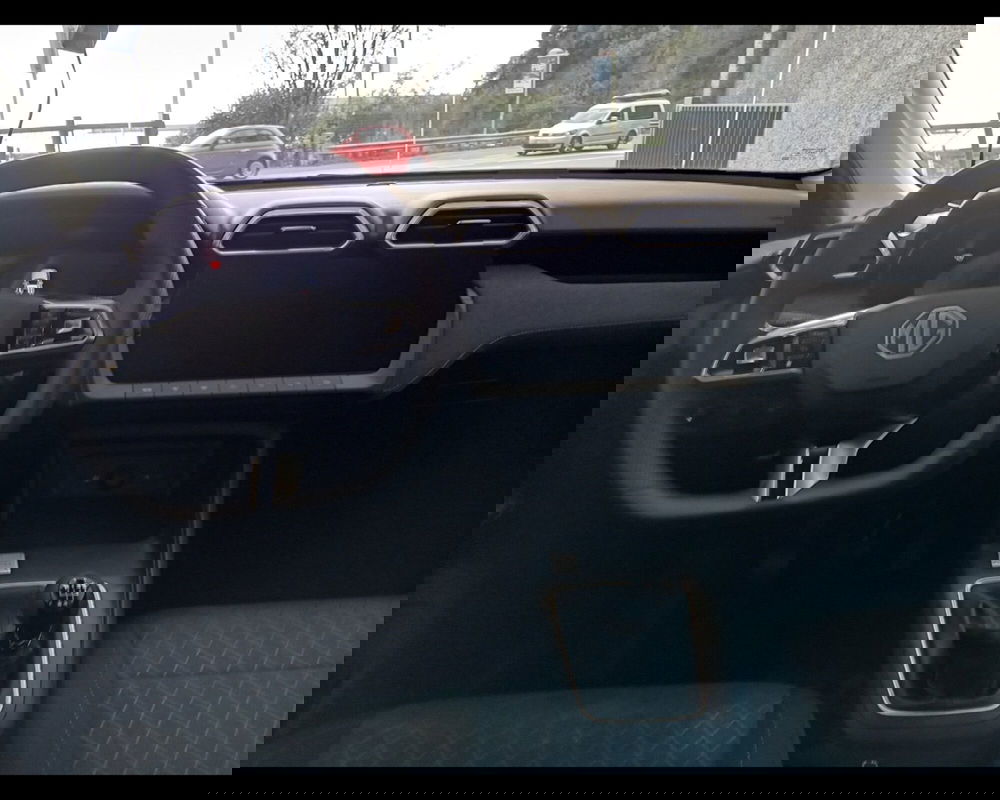 Mg ZS nuova a Savona (14)