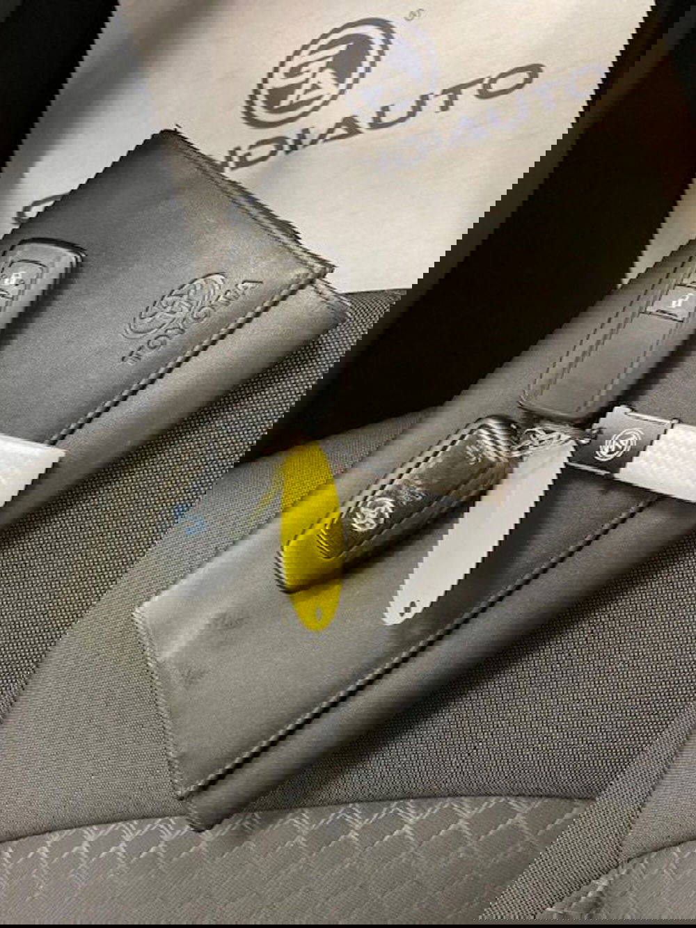 Toyota Toyota C-HR usata a Savona (19)