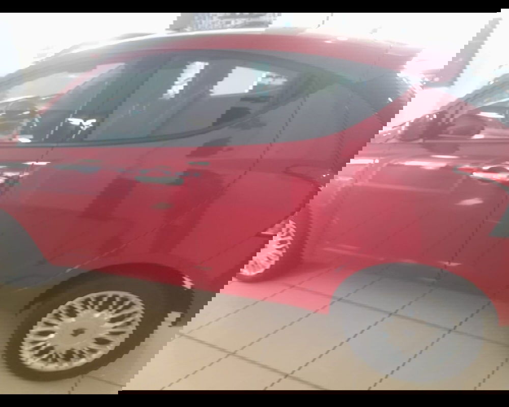 Lancia Ypsilon usata a Alessandria (3)