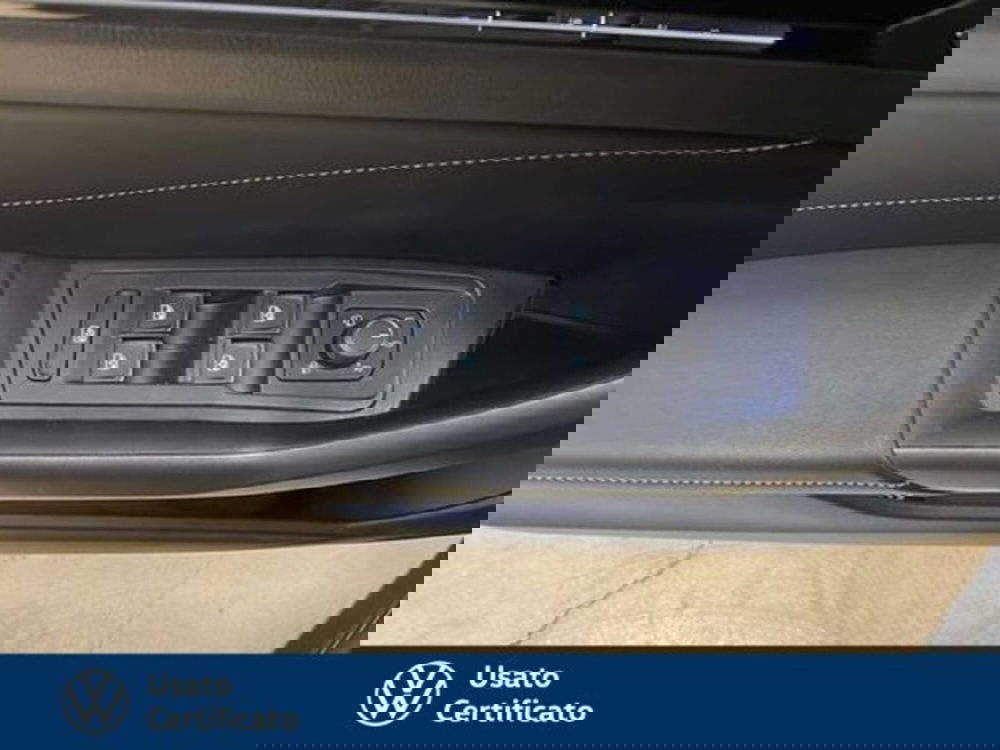 Volkswagen T-Roc usata a Vicenza (17)