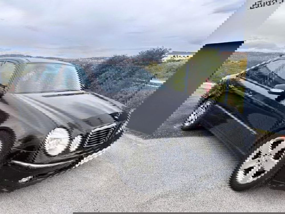 Mercedes-Benz Classe E usata a Campobasso (6)