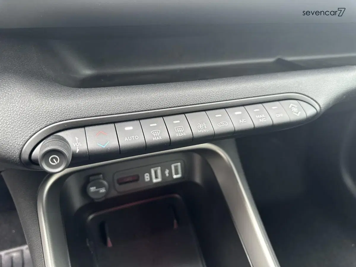 Jeep Avenger nuova a Verona (14)