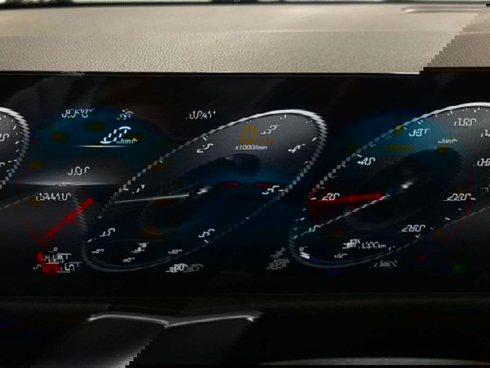 Mercedes-Benz GLB usata a Avellino (13)