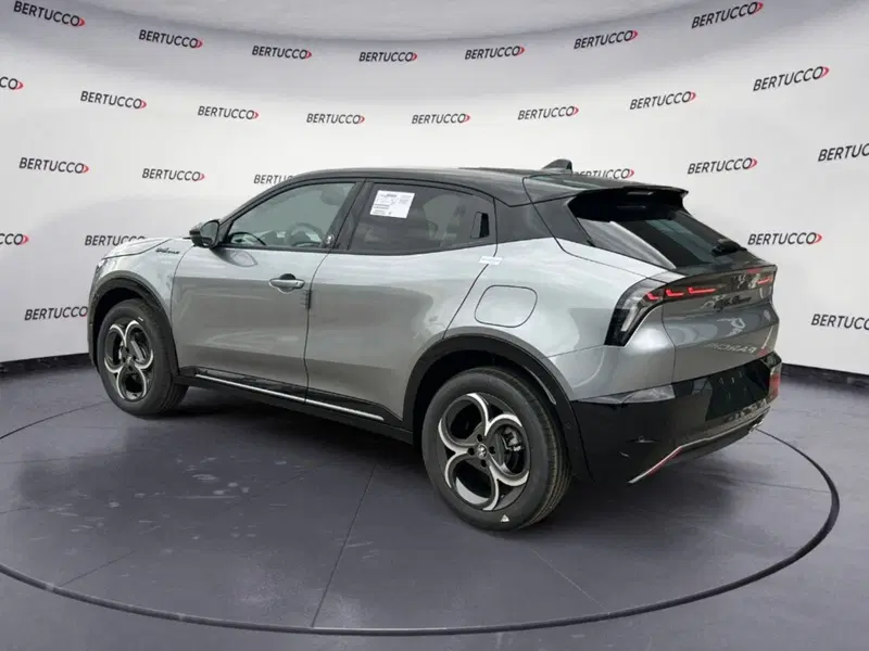 Alfa Romeo Junior nuova a Verona (3)