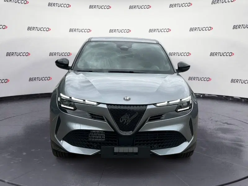 Alfa Romeo Junior nuova a Verona (6)