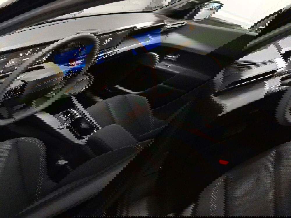 Lancia Ypsilon usata a Macerata (11)