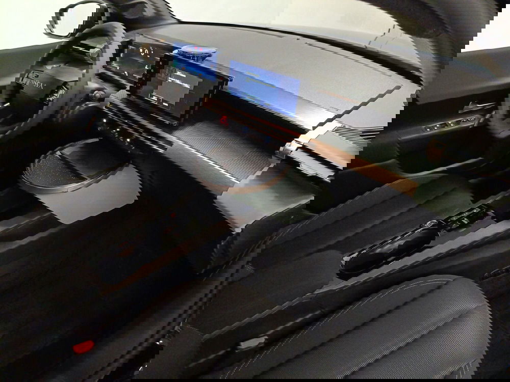 Lancia Ypsilon usata a Macerata (12)