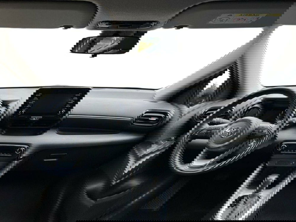 Toyota Yaris usata a Sondrio (8)