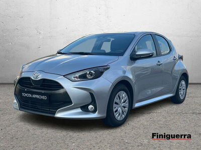 Toyota Yaris 1.0 5 porte Active del 2022 usata a Poggiridenti