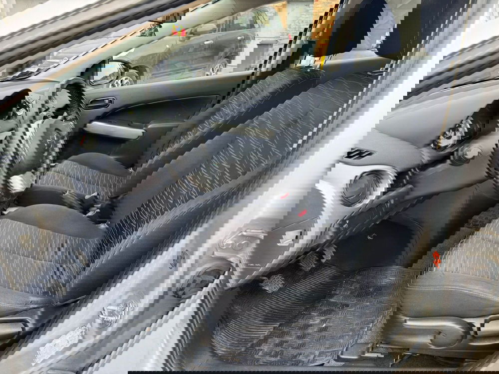 Mazda Mazda2 usata a Salerno (12)