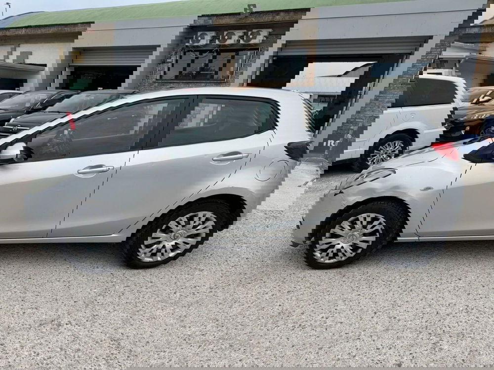 Mazda Mazda2 usata a Salerno (4)