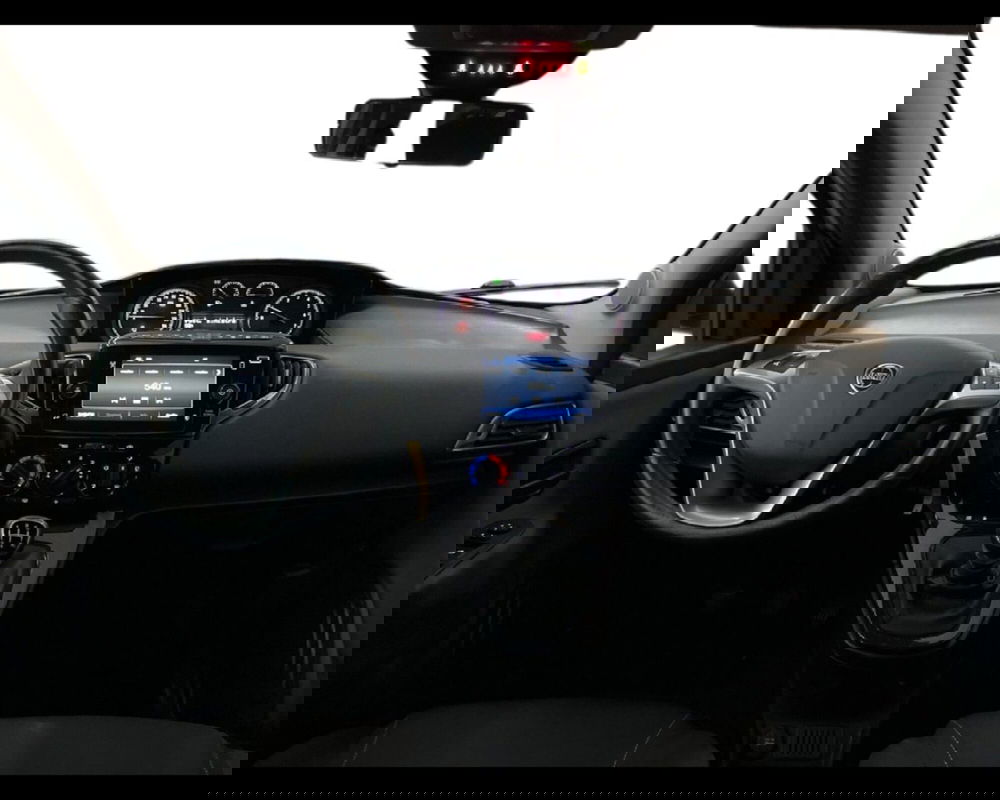 Lancia Ypsilon usata a Torino (3)