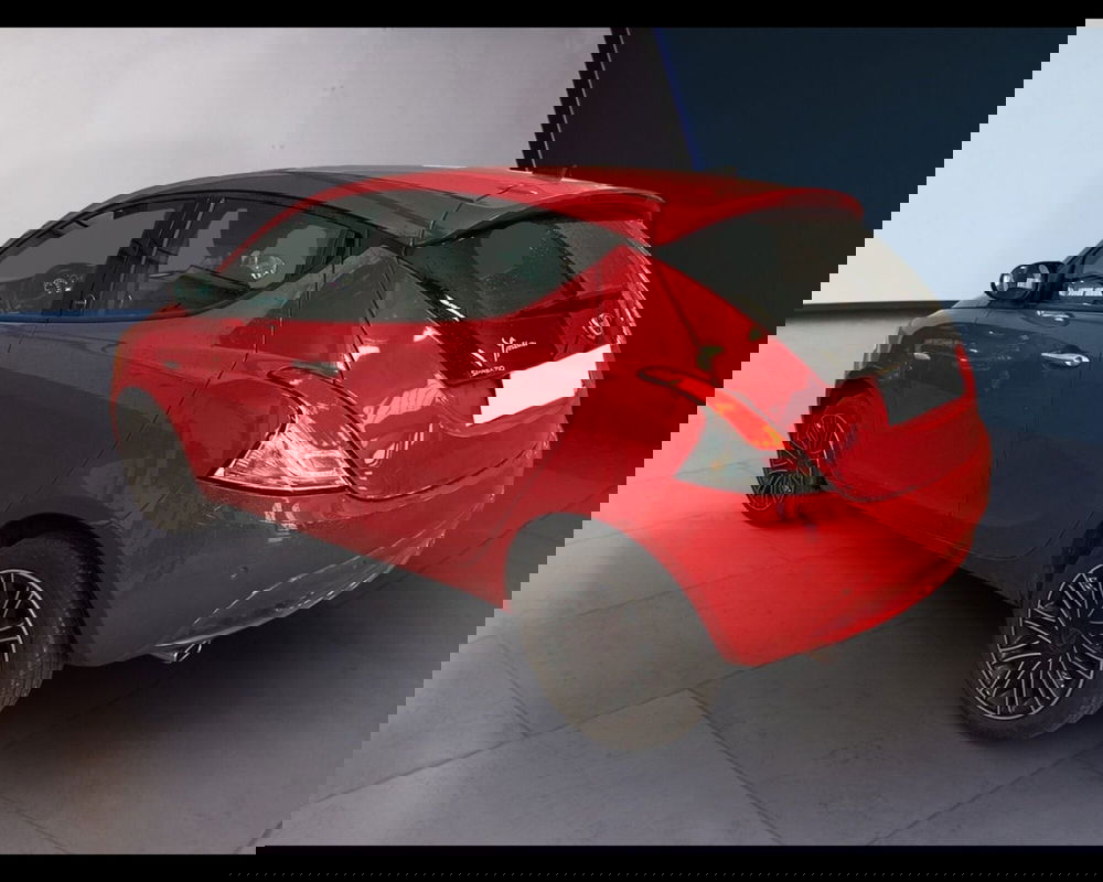 Lancia Ypsilon usata a Torino (9)