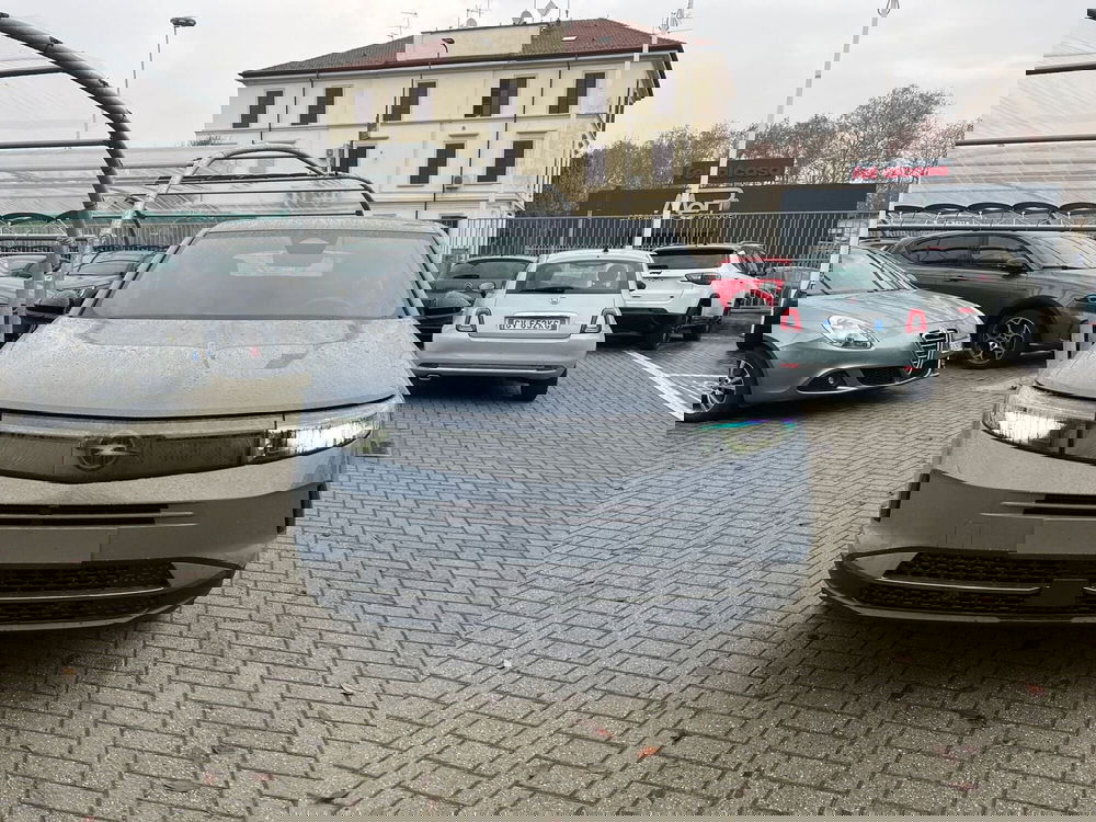 Opel Grandland nuova a Milano (2)