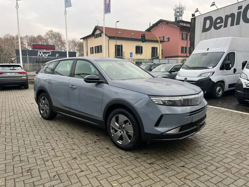 Opel Grandland nuova a Milano (3)