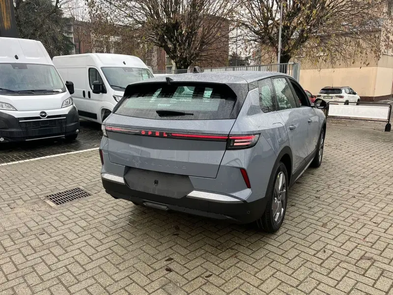 Opel Grandland nuova a Milano (6)