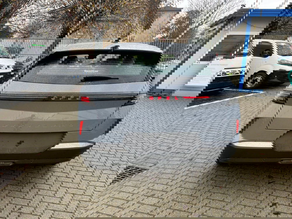 Opel Grandland nuova a Milano (8)