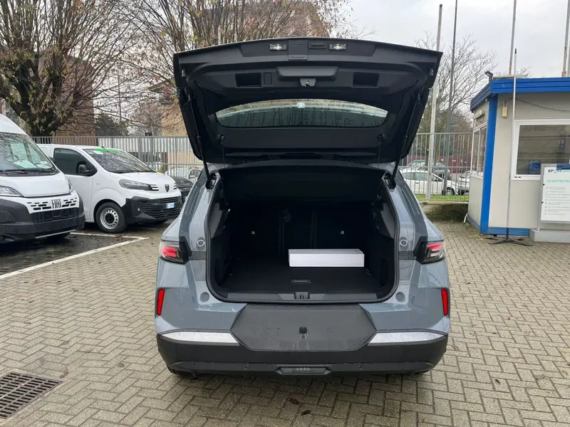 Opel Grandland nuova a Milano (9)