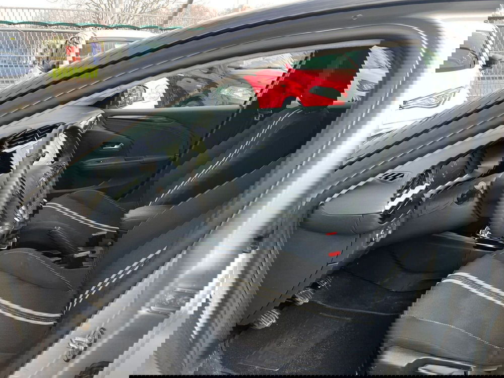 Opel Corsa usata a Milano (12)