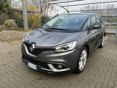 Renault Grand Sc&eacute;nic 1.7 blue dci Initiale Paris 120cv del 2020 usata a Milano