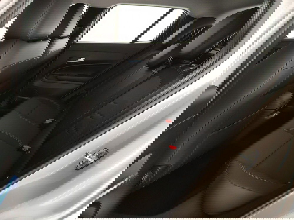 Jeep Avenger nuova a Caserta (18)