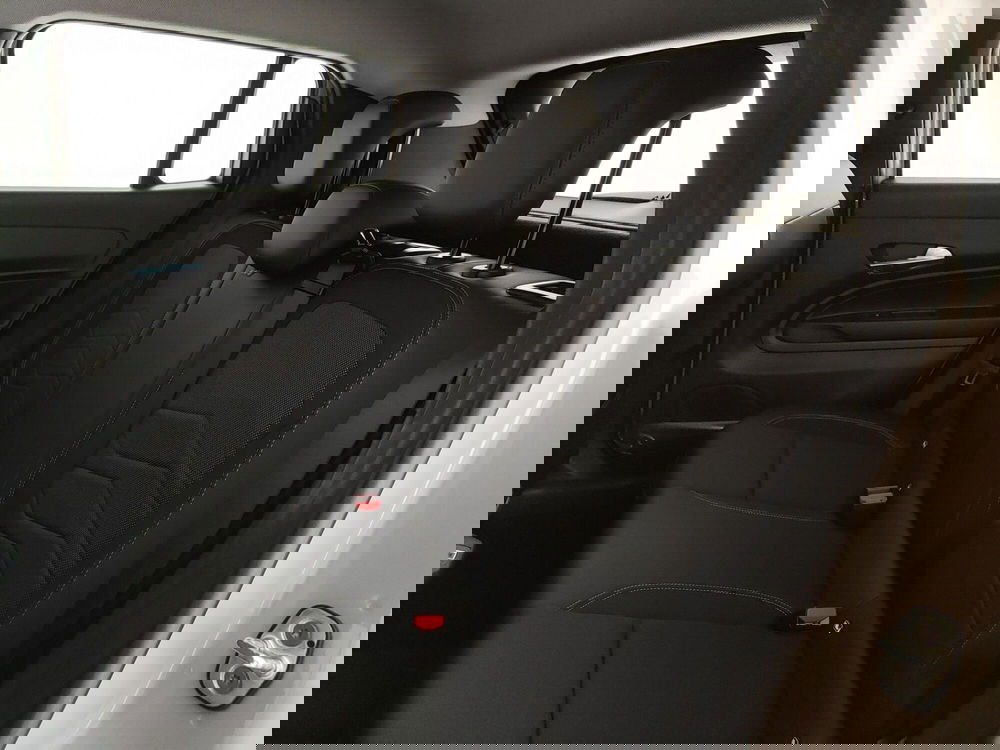 Jeep Avenger nuova a Caserta (19)