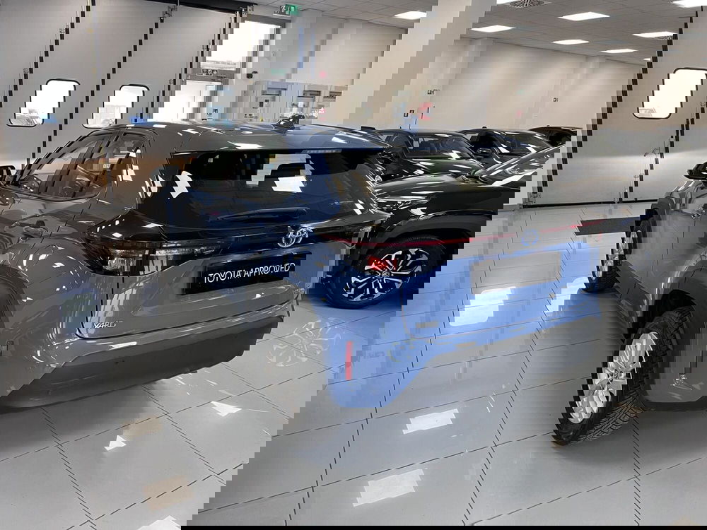Toyota Yaris Cross usata a Prato (5)