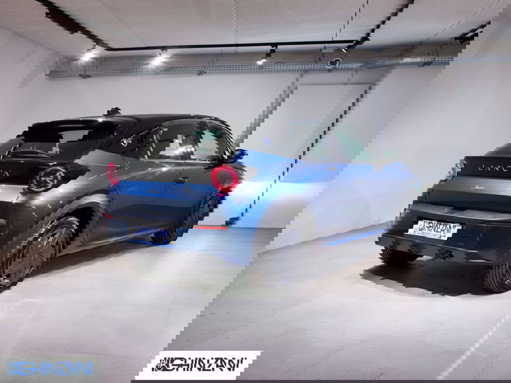 Lancia Ypsilon nuova a Bergamo (7)