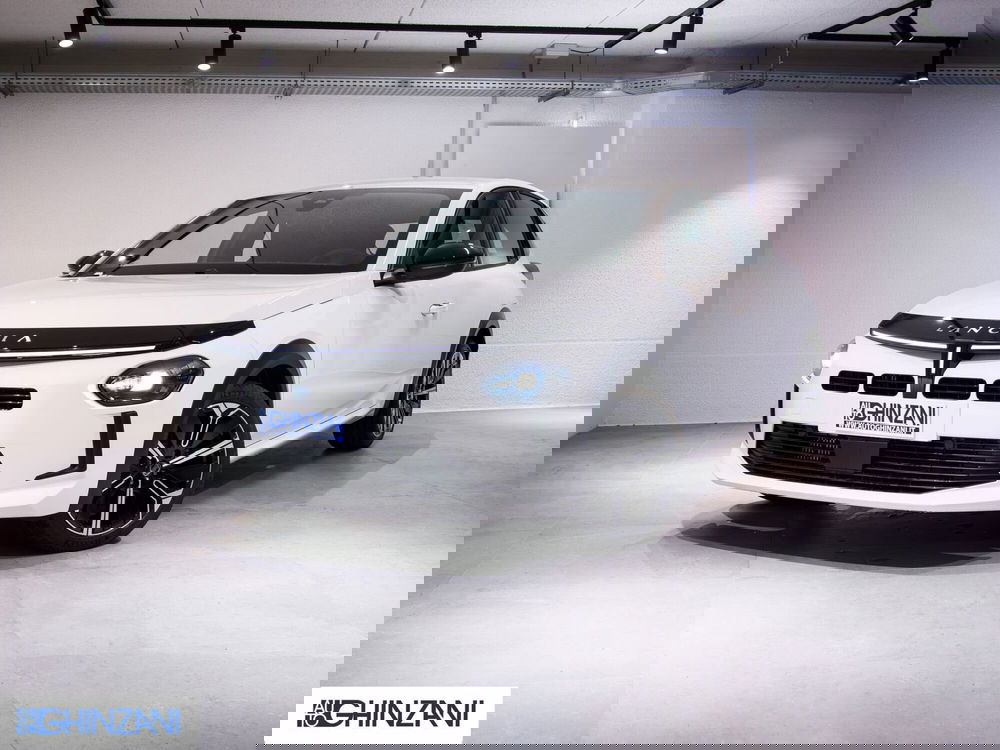 Lancia Ypsilon nuova a Bergamo (2)