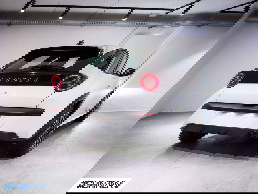 Lancia Ypsilon nuova a Bergamo (7)