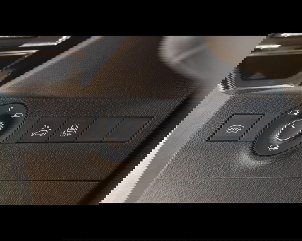 Ds DS 7 usata a Venezia (19)