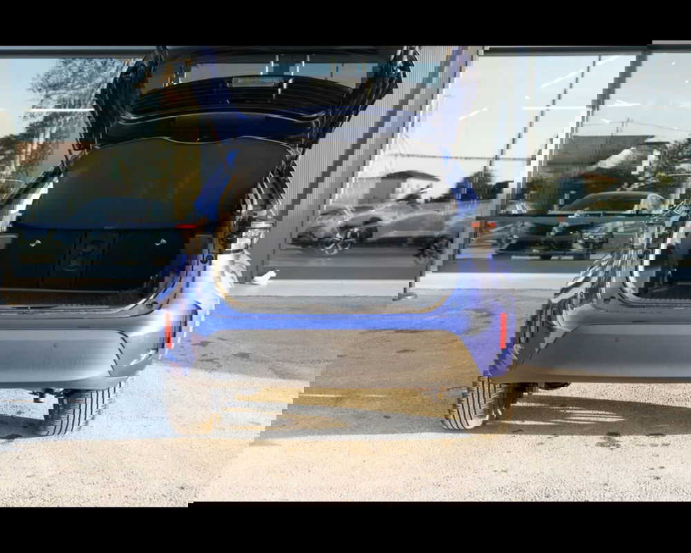 Toyota Yaris Cross usata a Venezia (15)