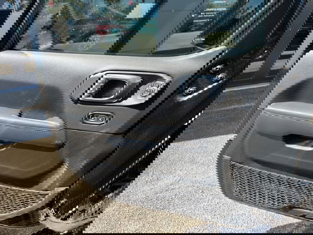 Jeep Wrangler Unlimited usata a Ancona (19)