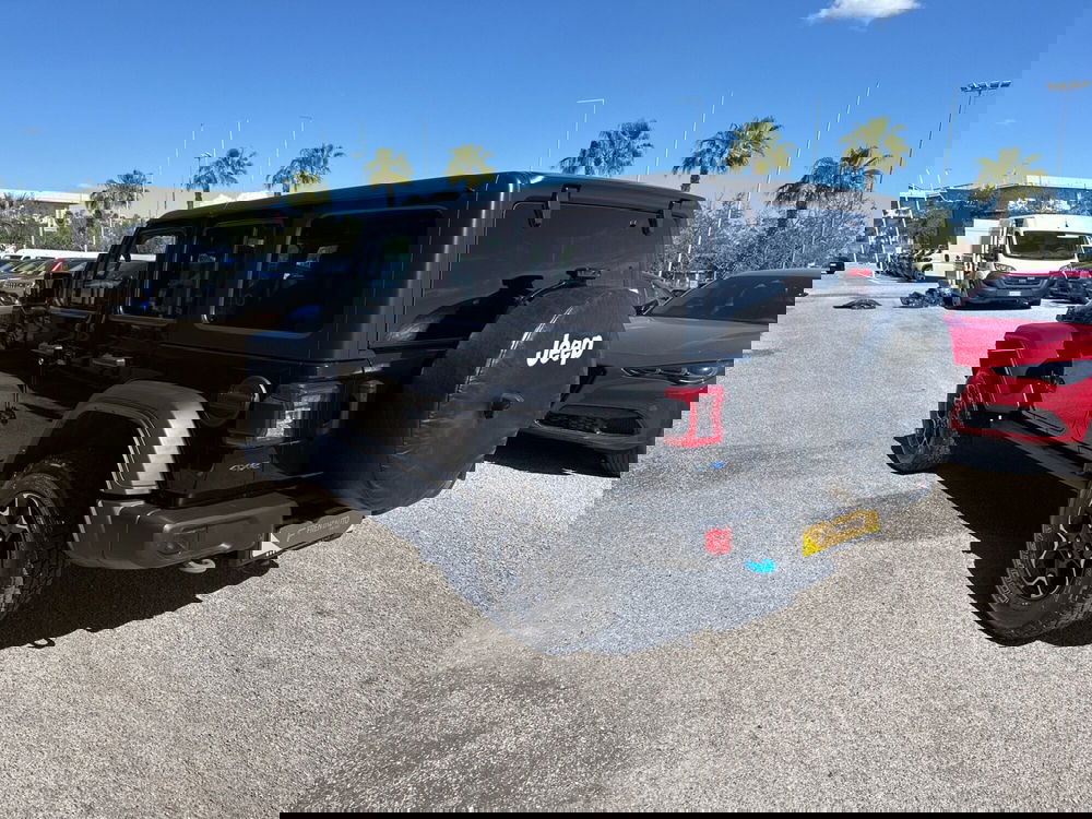 Jeep Wrangler Unlimited usata a Ancona (4)