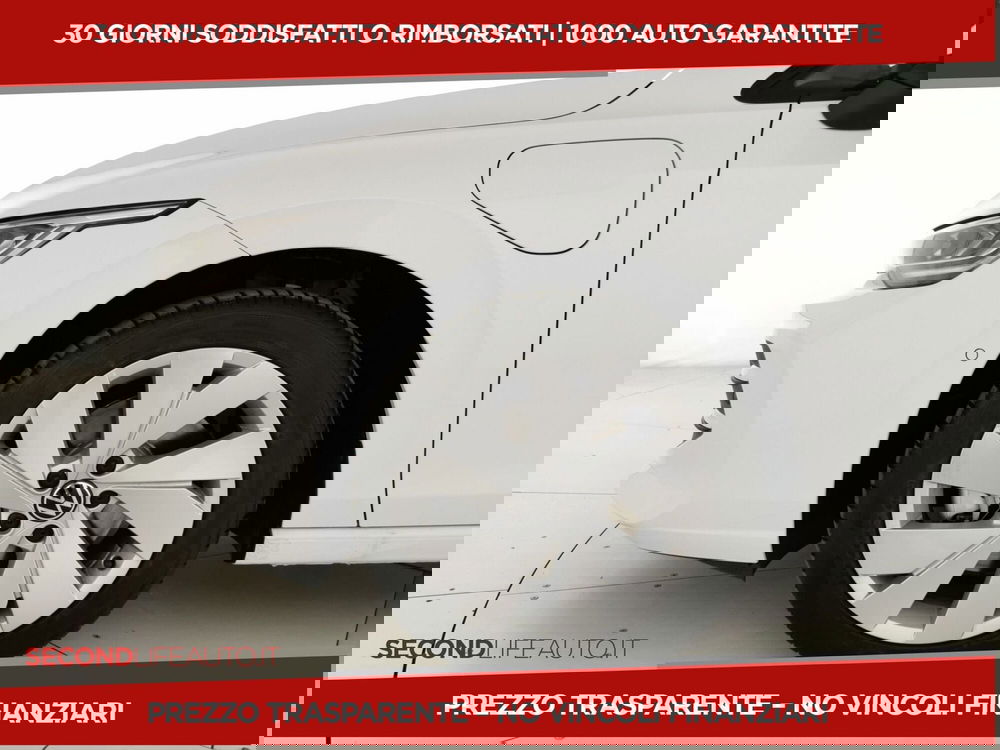 Volkswagen Golf nuova a Chieti (7)