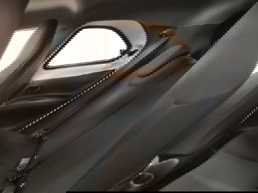 Toyota Aygo X nuova a Roma (14)