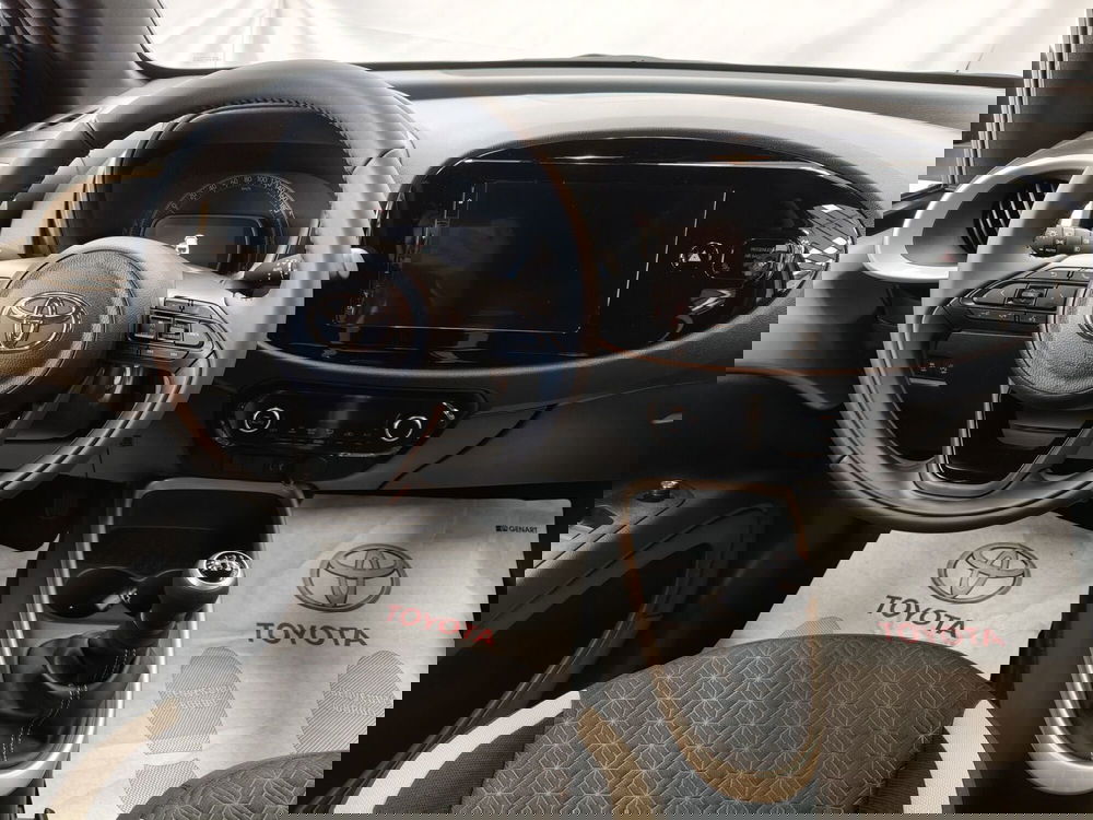 Toyota Aygo X nuova a Roma (9)