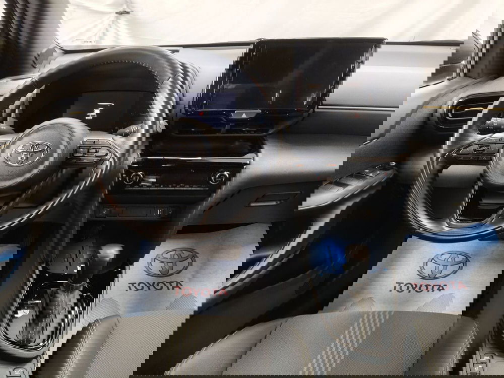 Toyota Yaris Cross usata a Roma (10)