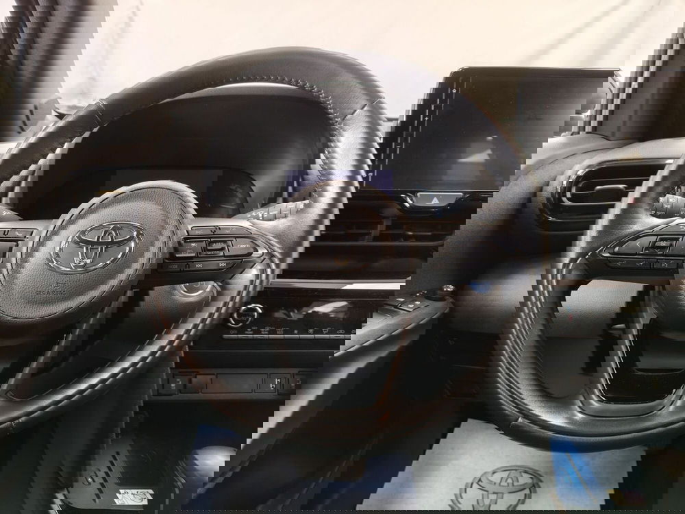 Toyota Yaris Cross usata a Roma (11)