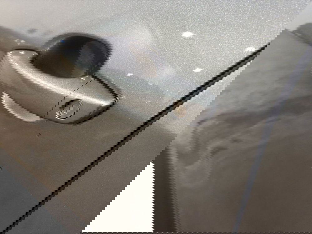 Jeep Avenger nuova a Agrigento (11)